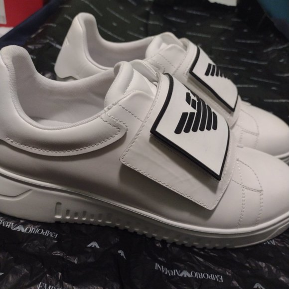 Emporio Armani Sneakers - Picture 11 of 16